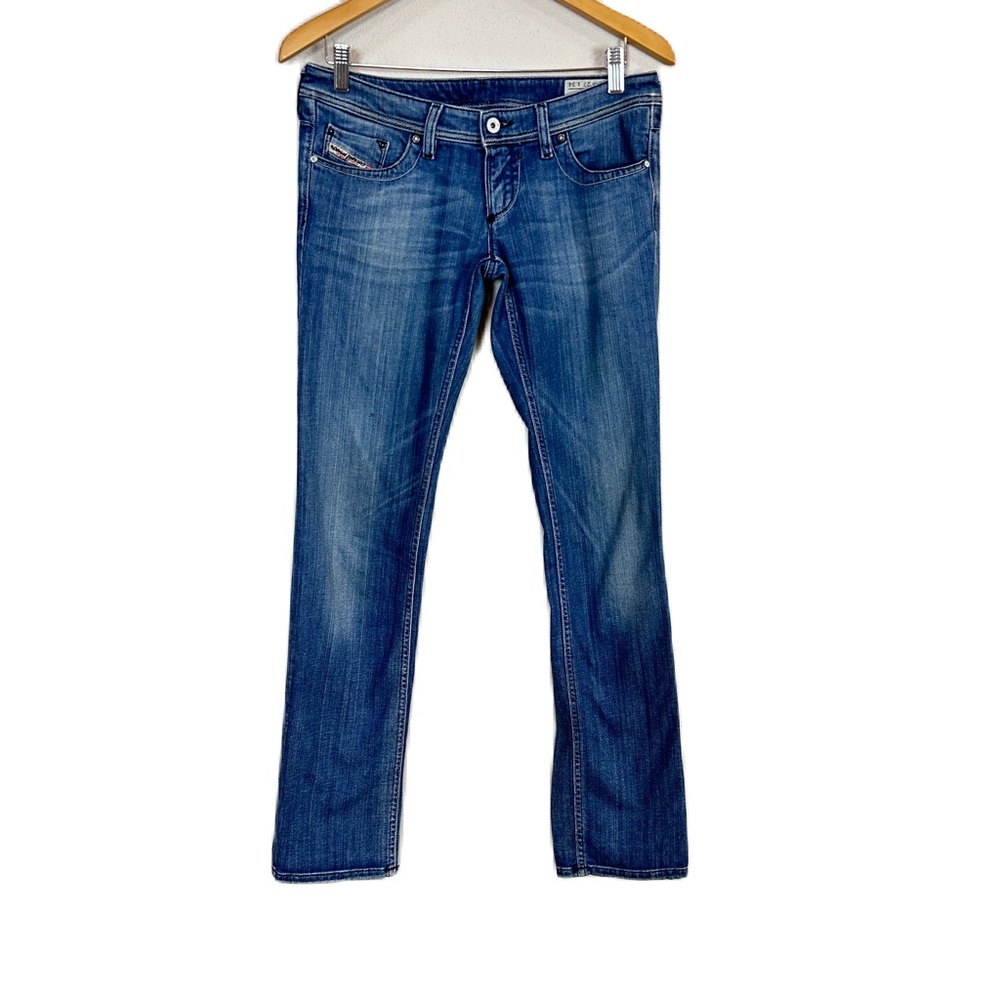 Dieselโ Lowky Straight Leg Stretch Low Rise Denim Jeans Womenโs Sz 27